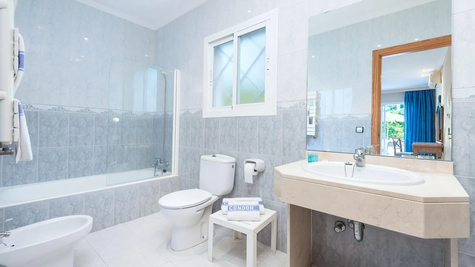 Nura Condor Playa de Palma 3*,